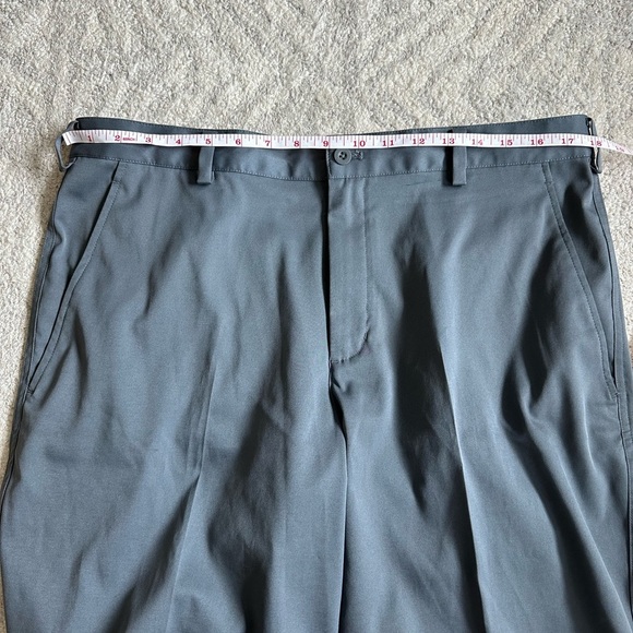 Nike Gray Athletic Shorts Lightweight and Tailored - Picture 5 of 6